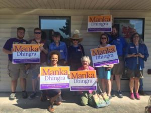 Volunteers prepare to hit the doors for Manka!